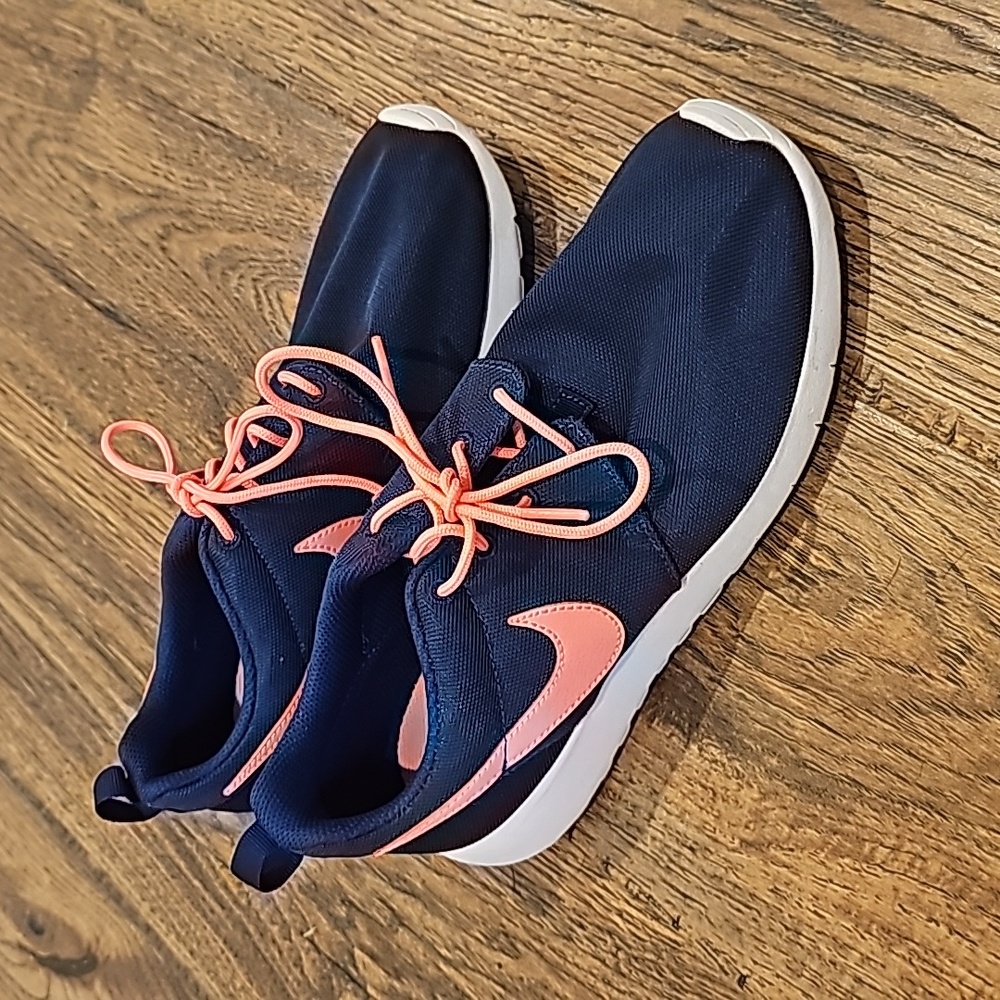 Nike Women's Shoes - Lightly Worn